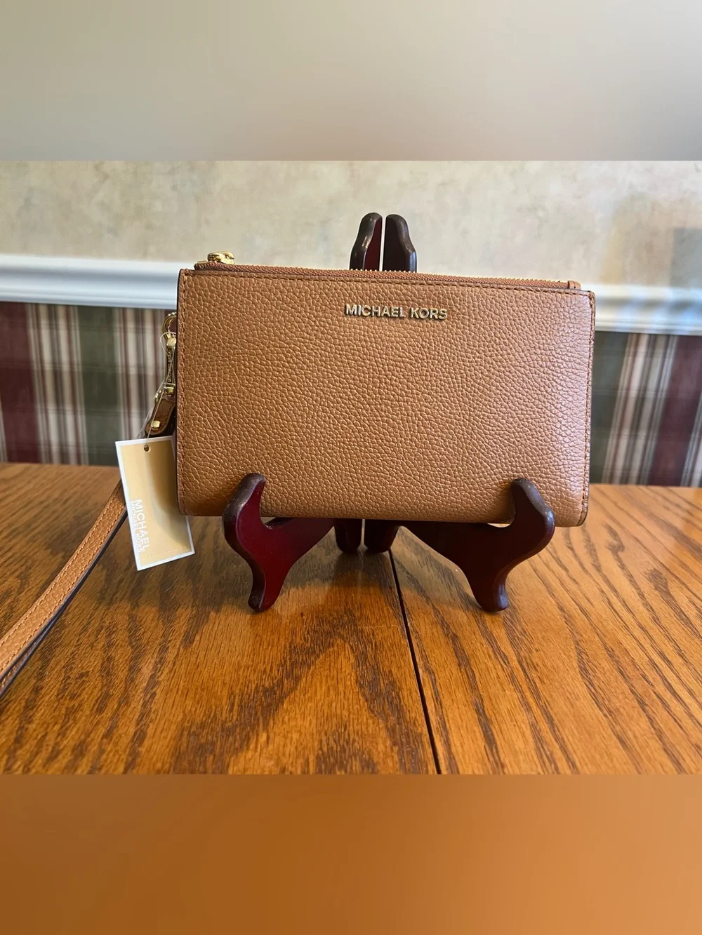NWT Michael Kors Leather Double Zip Leather Wallet /Wristlet Color Acorn - Picture 2 of 9